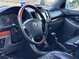 Toyota Land Cruiser Prado-4