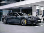 Porsche Panamera 4 E-Hybrid-3