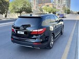 Hyundai Grand Santa Fe-3
