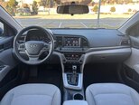 Hyundai Elantra-9