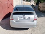 Toyota Prius-4