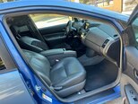 Toyota Prius-11