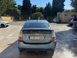 Toyota Prius-8