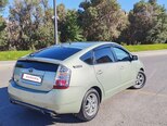 Toyota Prius-5