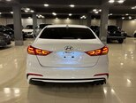 Hyundai Elantra-8