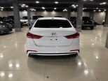 Hyundai Elantra-4