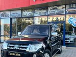 Mitsubishi Pajero-4