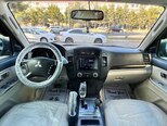 Mitsubishi Pajero-9