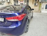 Hyundai Elantra-9