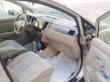Nissan Tiida-14
