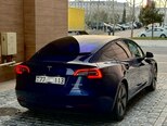 Tesla Model 3-12