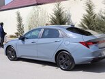 Hyundai Elantra-4