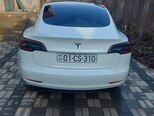 Tesla Model 3-3