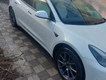 Tesla Model 3-2
