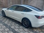 Tesla Model 3-5