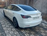 Tesla Model 3-6
