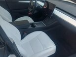 Tesla Model 3-9
