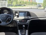 Hyundai Elantra-6