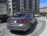 Hyundai Elantra-5
