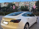 Tesla Model 3-7