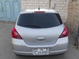 Nissan Tiida-2