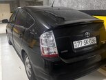 Toyota Prius-2