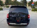 Mitsubishi Pajero-9