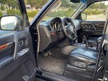 Mitsubishi Pajero-13