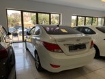Hyundai Accent-3