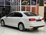 Volkswagen Jetta-6