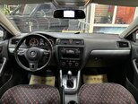 Volkswagen Jetta-23
