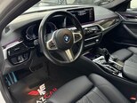 BMW 530e-10