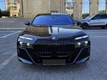 BMW i7-1