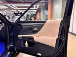 Lexus ES 300h-13