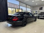 Mercedes E 320-11