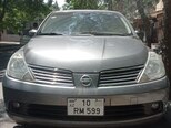 Nissan Tiida-1