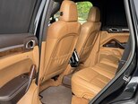 Porsche Cayenne-11