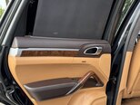 Porsche Cayenne-13