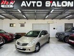 Nissan Tiida-1