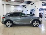 Infiniti QX70-4