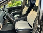 Toyota Prius-16