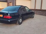 Mercedes E 280-5