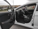 Hyundai Elantra-10