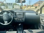 Nissan Tiida-5