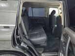 Toyota Land Cruiser-11