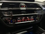BMW 530e-24