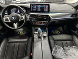 BMW 530e-8