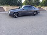 Mercedes E 280-8