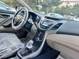 Hyundai Elantra-7