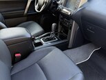 Toyota Land Cruiser Prado-8